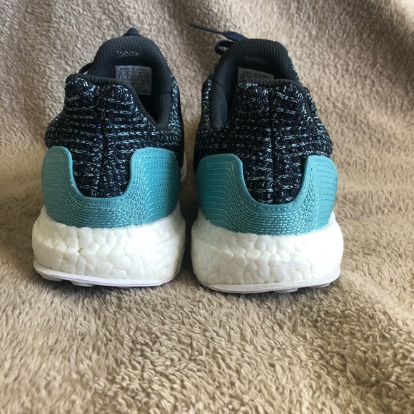 Adidas Ultra Boost 4.0 Parley Carbon Blue - Picture 8 of 8